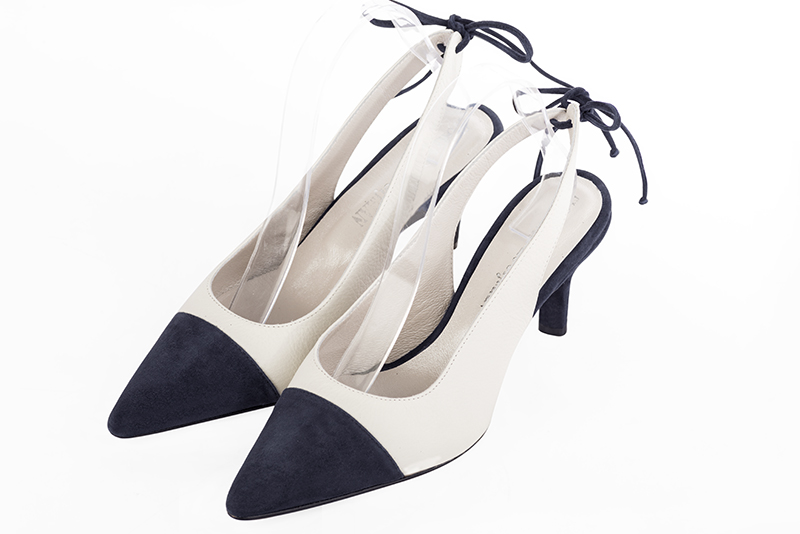 Navy blue and pure white women's slingback shoes. Pointed toe. Medium slim heel. Front view - Florence KOOIJMAN